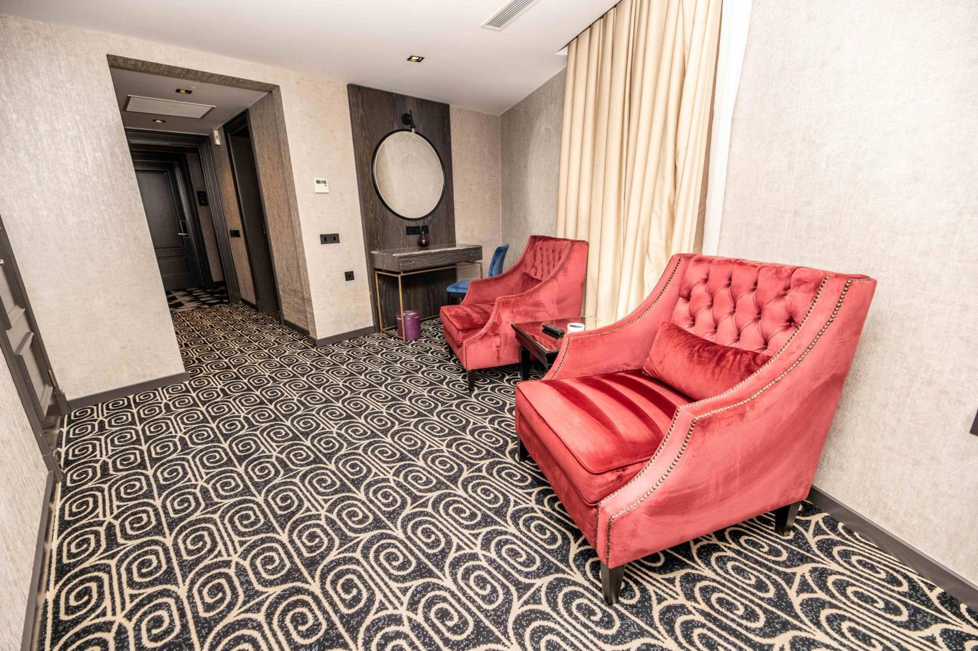 Grand Opera Hotel & Casino & Spa Кіренія Екстер'єр фото